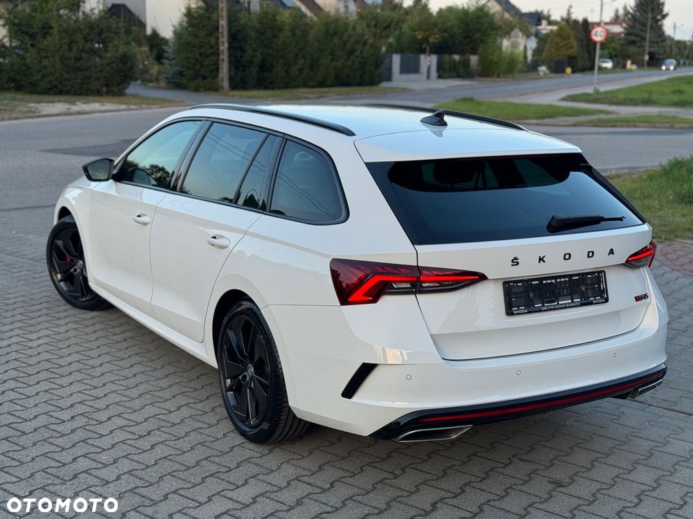 Skoda Octavia 2.0 TDI DSG RS - 34