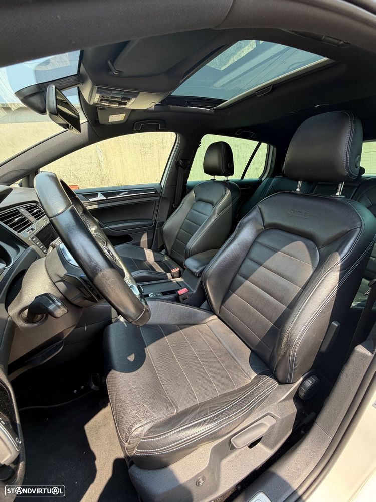 VW Golf - 9