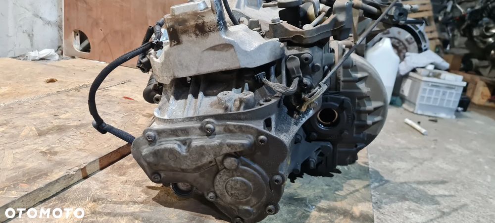CITROEN C4 PICASSO II 1.6 HDISKRZYNIA BIEGÓW 20MB32 - 8