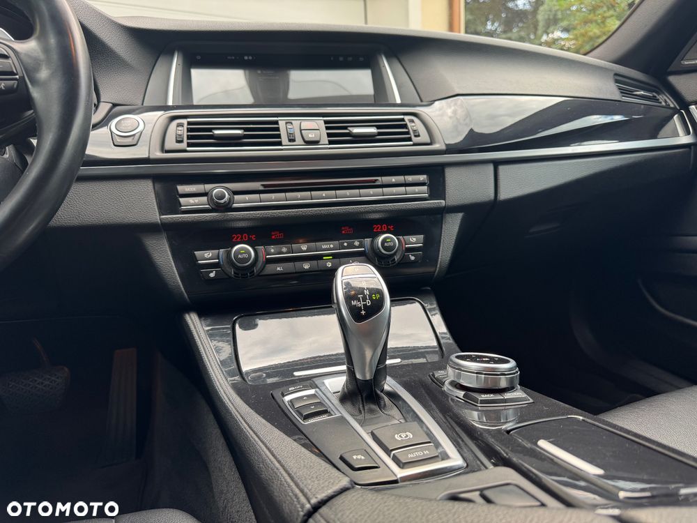 BMW Seria 5 535i - 29