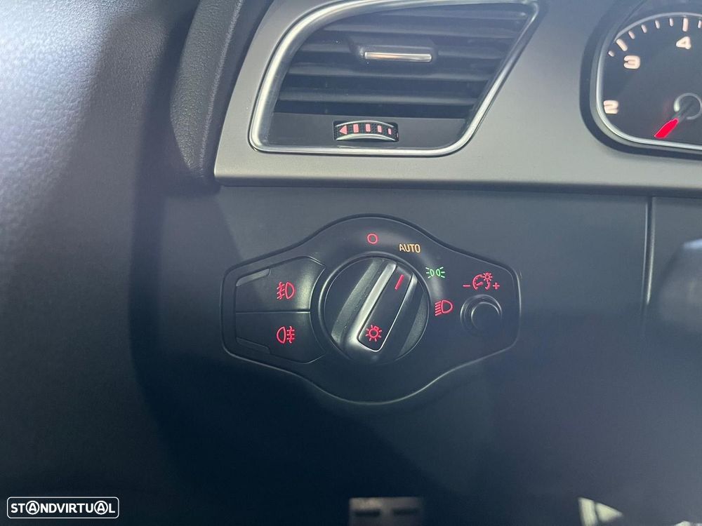 Audi A5 Cabrio 2.0 TDi Multitronic S-line - 30
