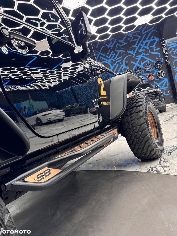 Jeep Wrangler - 18