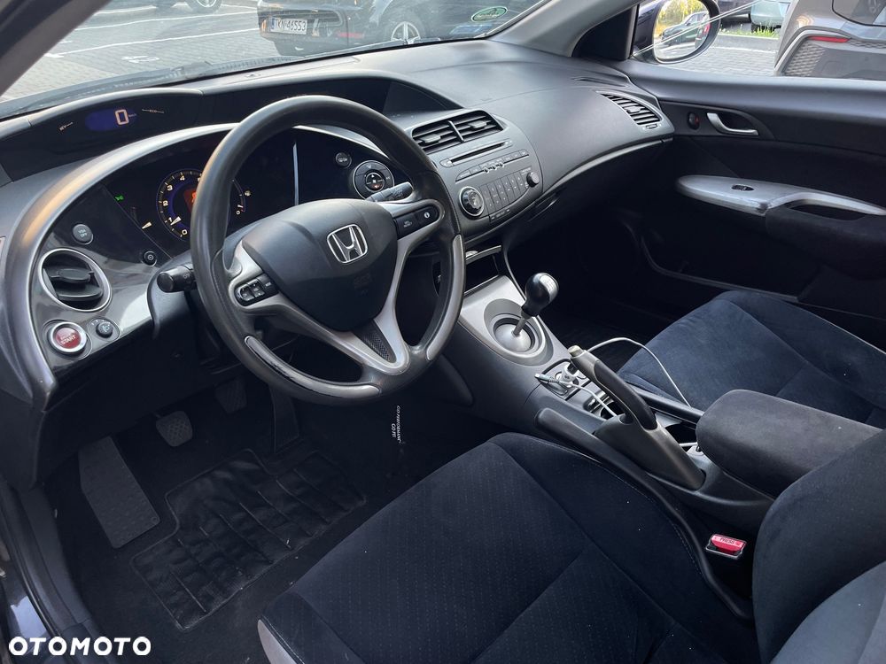 Honda Civic 1.8 Comfort - 15