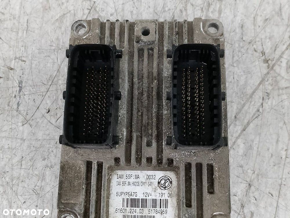 KOMPUTER, STEROWNIK FIAT DOBLO 6160122403 1.4 8V - 1