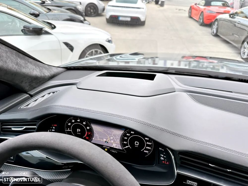 Audi RS Q8 4.0 TFSI quattro Tiptronic - 16