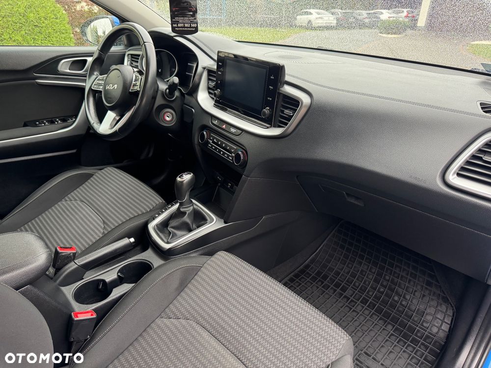 Kia Ceed - 14