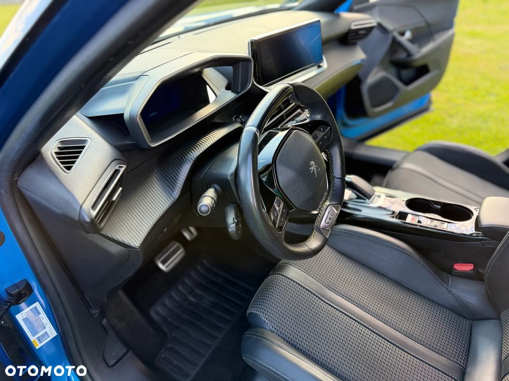 Peugeot 2008 GT Line - 17