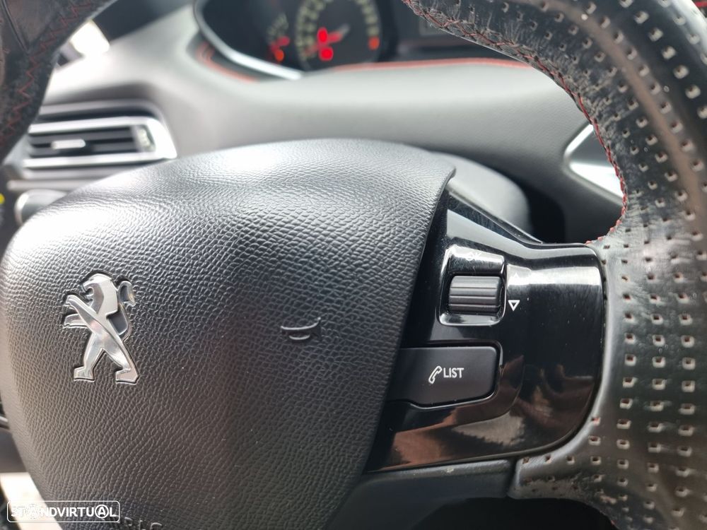 Peugeot 308 1.2 PureTech GT Line - 15