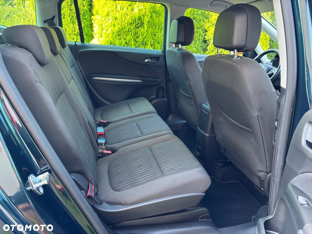 Opel Zafira - 11