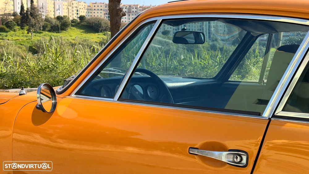 Porsche 911 Série F - 53