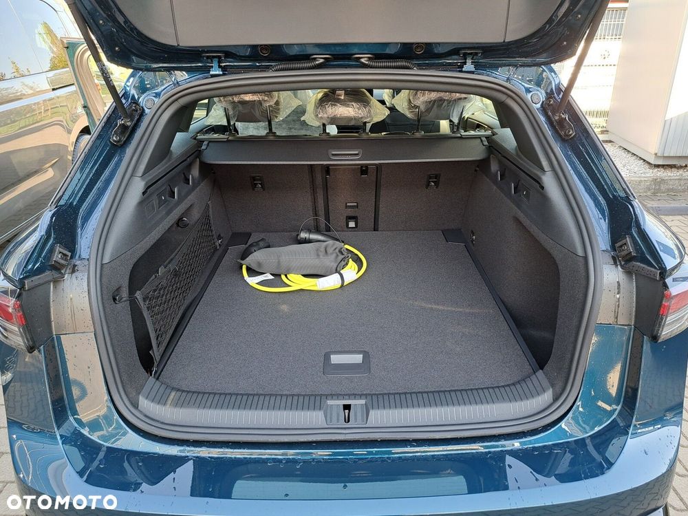Volkswagen ID.7 77kWh Pro - 7