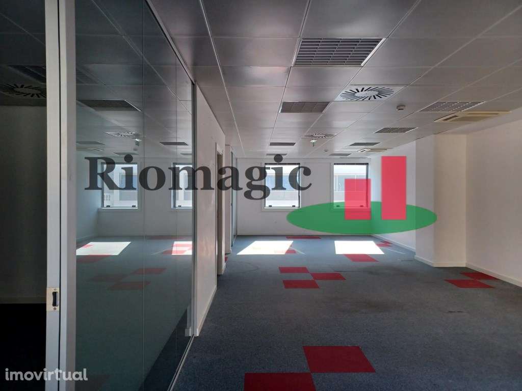 Escritórios - Avenida da Liberdade / Lisboa - Grande imagem: 3/6