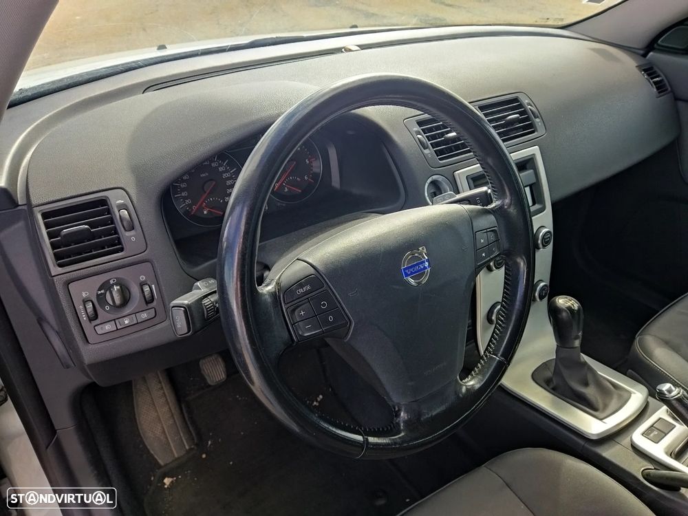 Volvo V50 1.6 D Drive Momentum Start/Stop - 9