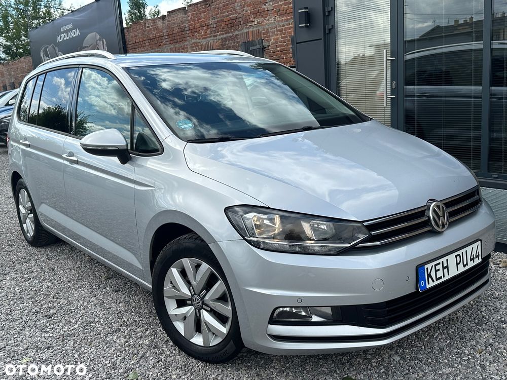 Volkswagen Touran 1.6 TDI SCR BlueMotion Technology DSG Comfortline - 23