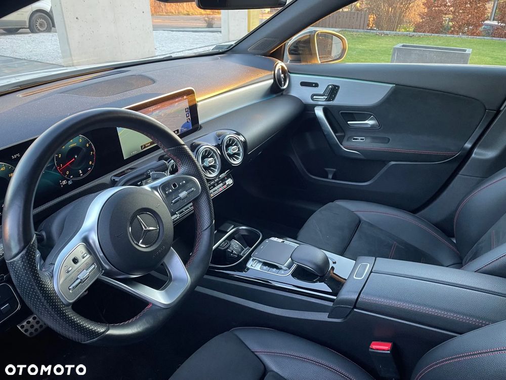 Mercedes-Benz Klasa A 220 4-Matic AMG Line 7G-DCT - 15