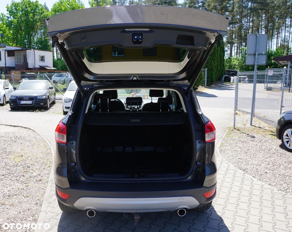 Ford Kuga 2.0 TDCi 2x4 Titanium - 5