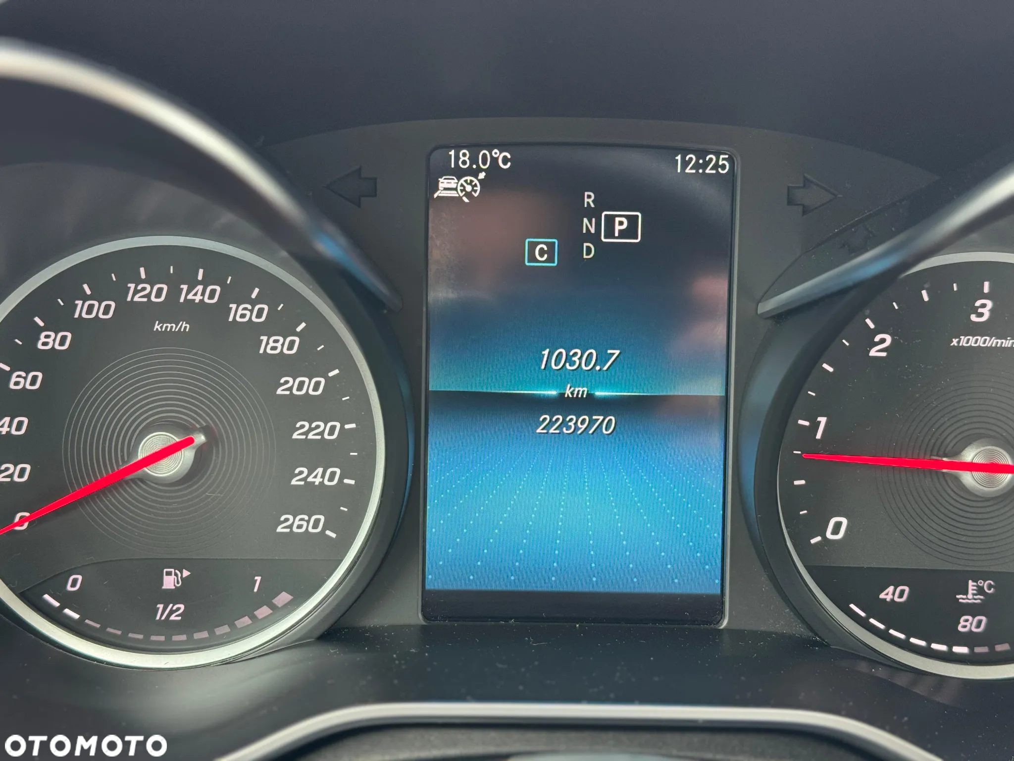 Mercedes-Benz Klasa C 220 d T 9G-TRONIC Avantgarde - 36