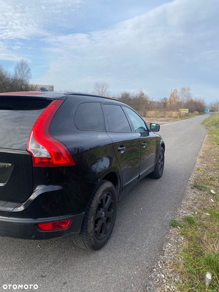 Volvo XC 60 DRIVe R Design - 4