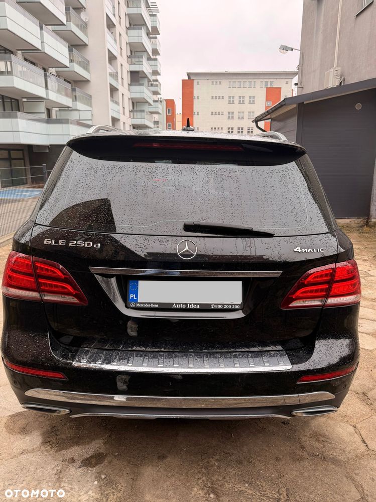 Mercedes-Benz GLE 250 d 4-Matic - 6