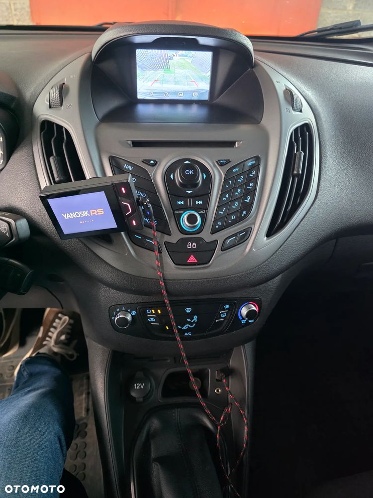 Ford Transit Courier - 7