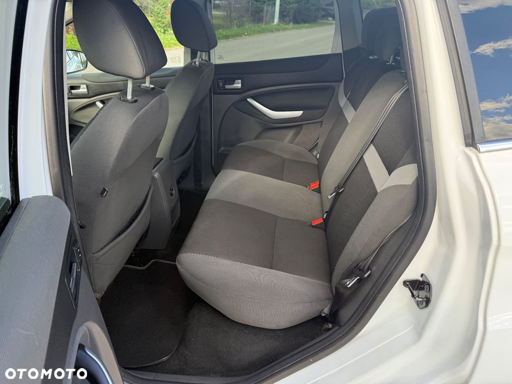 Ford Kuga - 20
