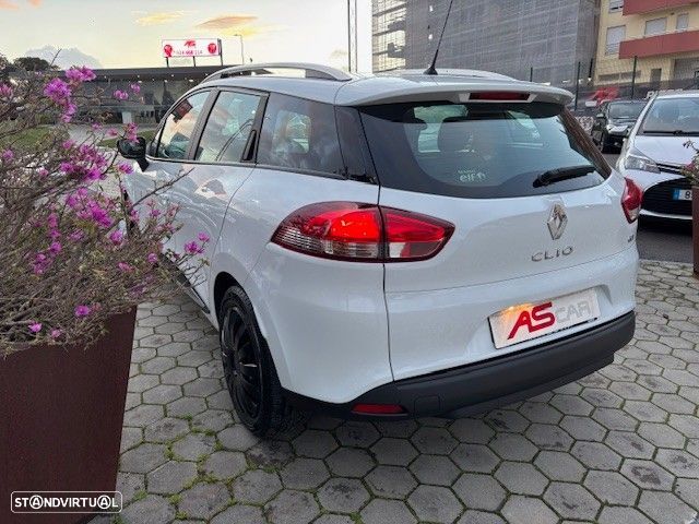 Renault Clio Sport Tourer dCi 75 Expression - 24