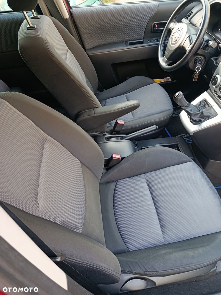 Mazda 5 - 8