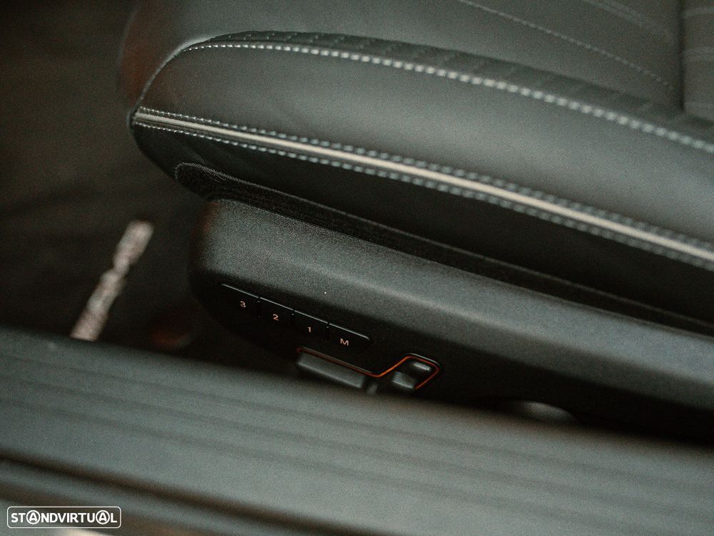 Mercedes-Benz AMG GT C - 38