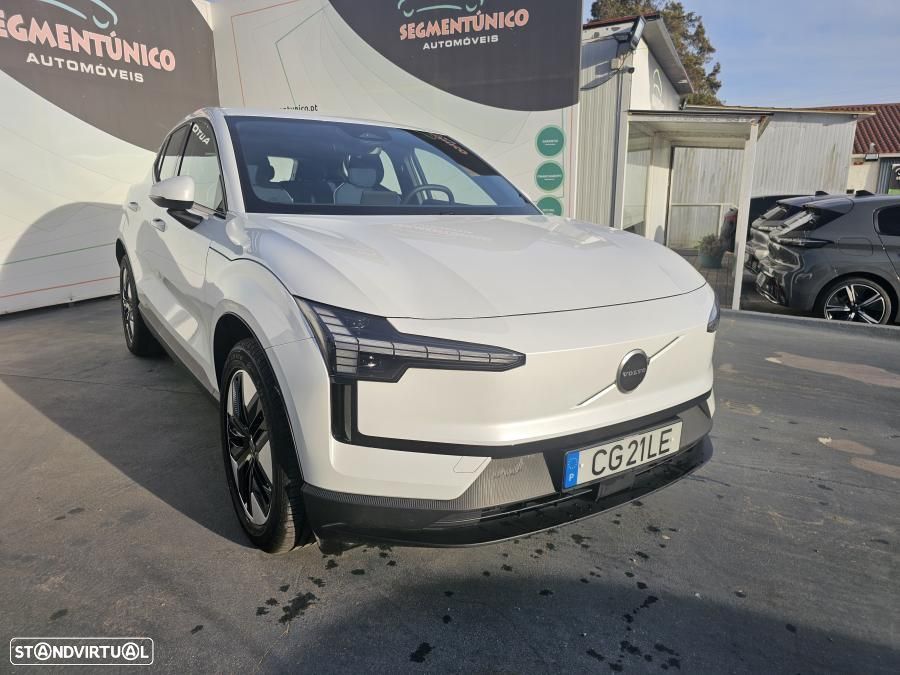 Volvo EX30 Single Motor Extended Range RWD Core - 11