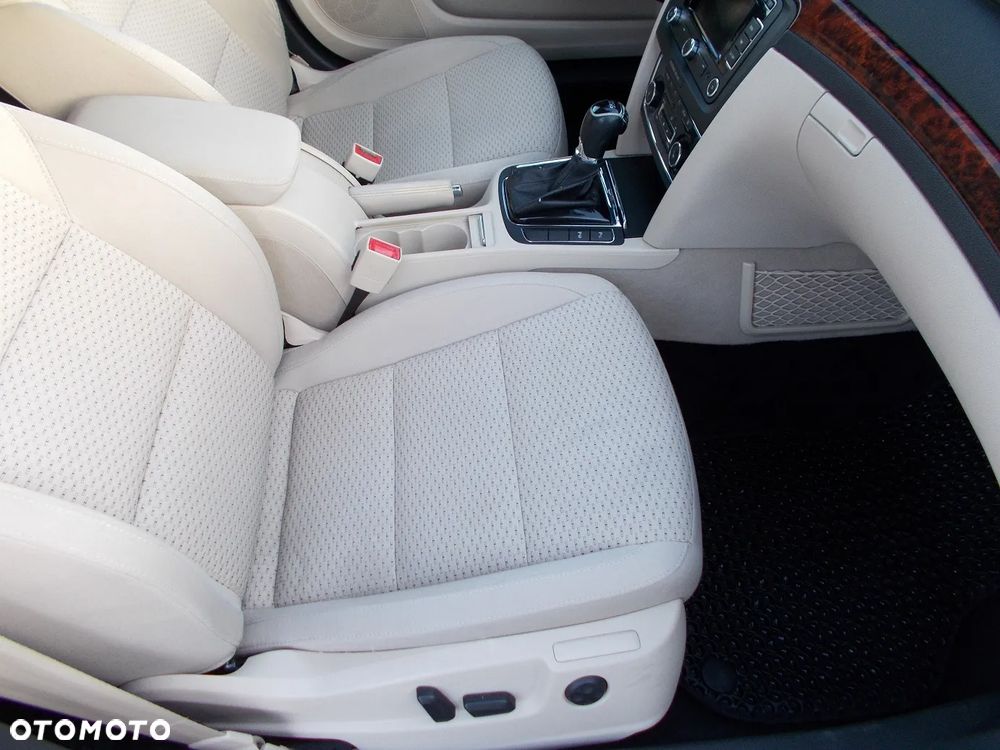 Skoda Superb 2.0 TDI Business DSG - 12