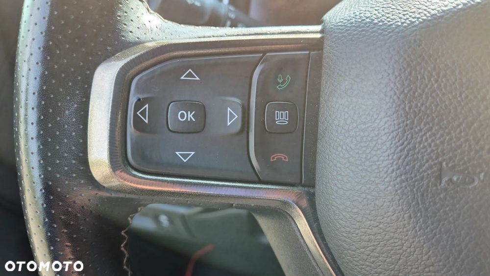 RAM 1500 Crew Cab Longbed Laramie - 16