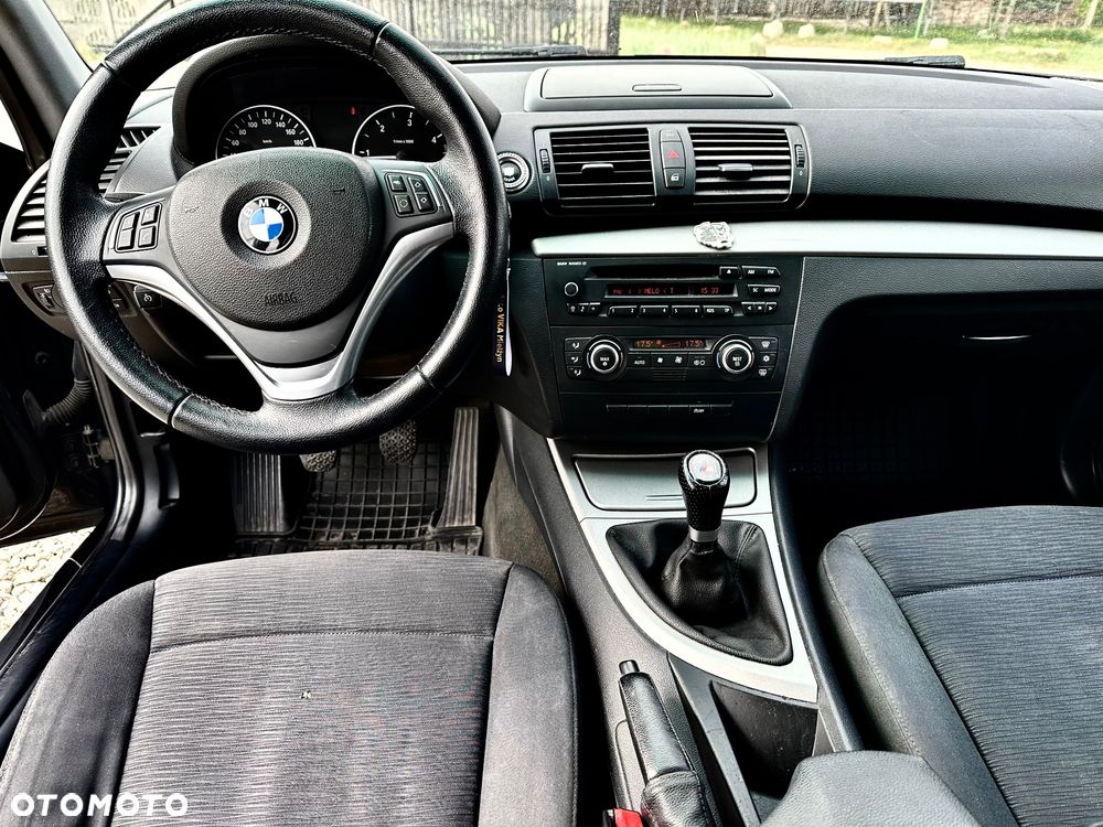 BMW Seria 1 118d DPF - 19