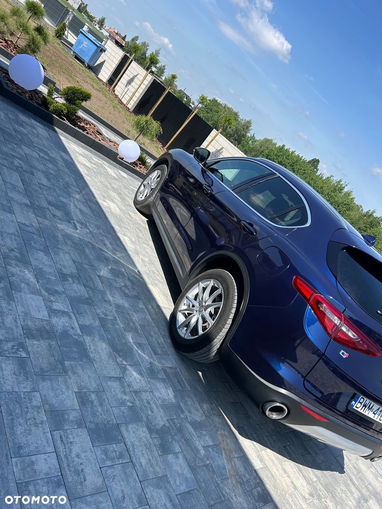 Alfa Romeo Stelvio 2.0 Turbo TI Q4 - 4