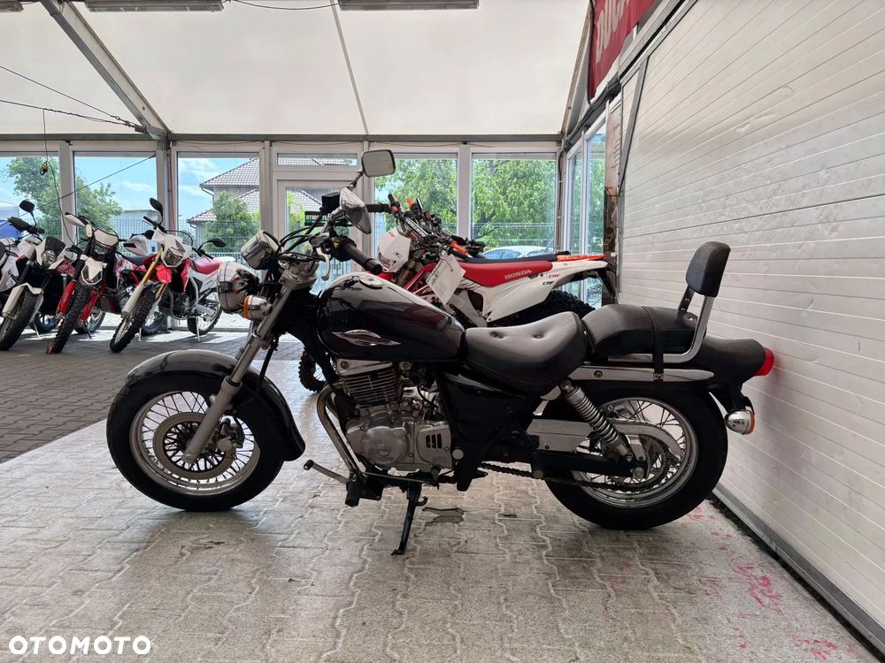 Suzuki Marauder - 4