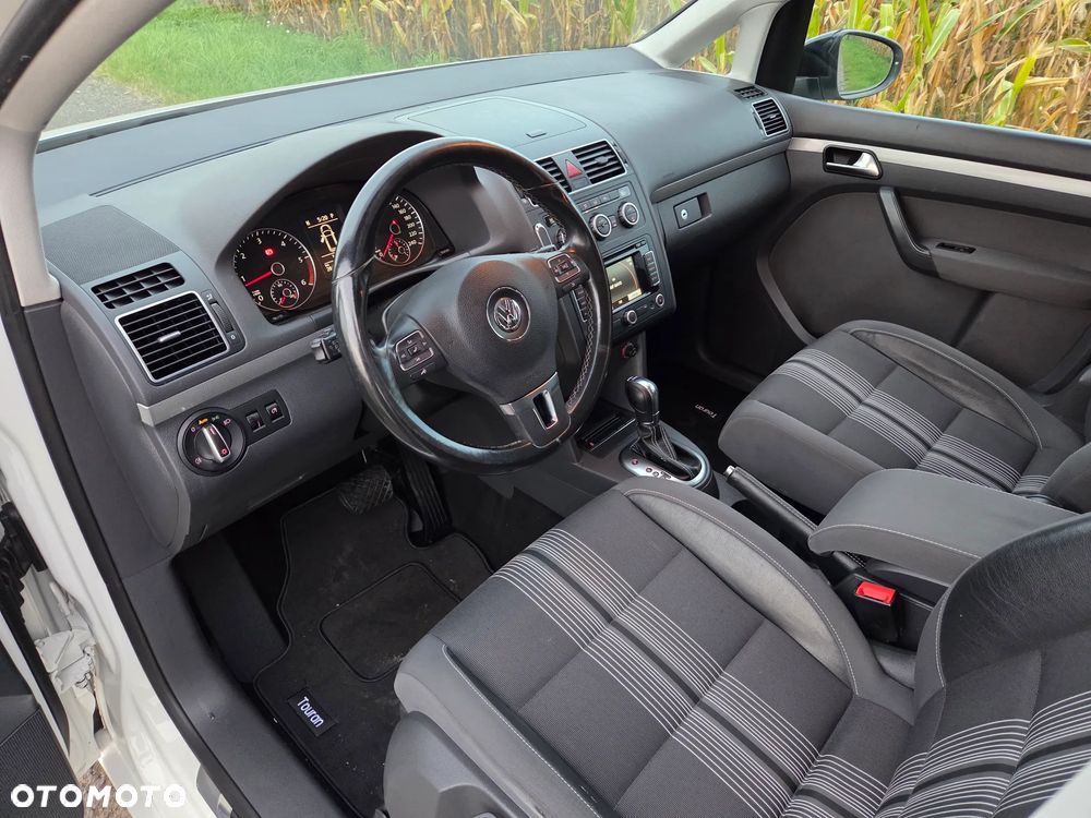 Volkswagen Touran 1.6 TDI DPF DSG MATCH - 25