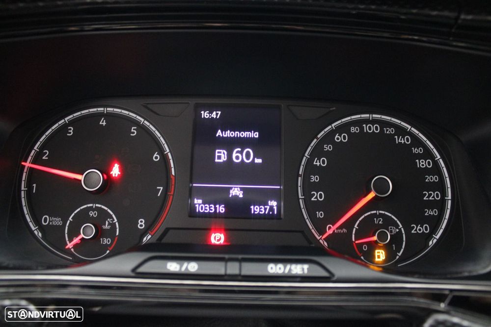 VW T-Cross 1.0 TSI Life - 33