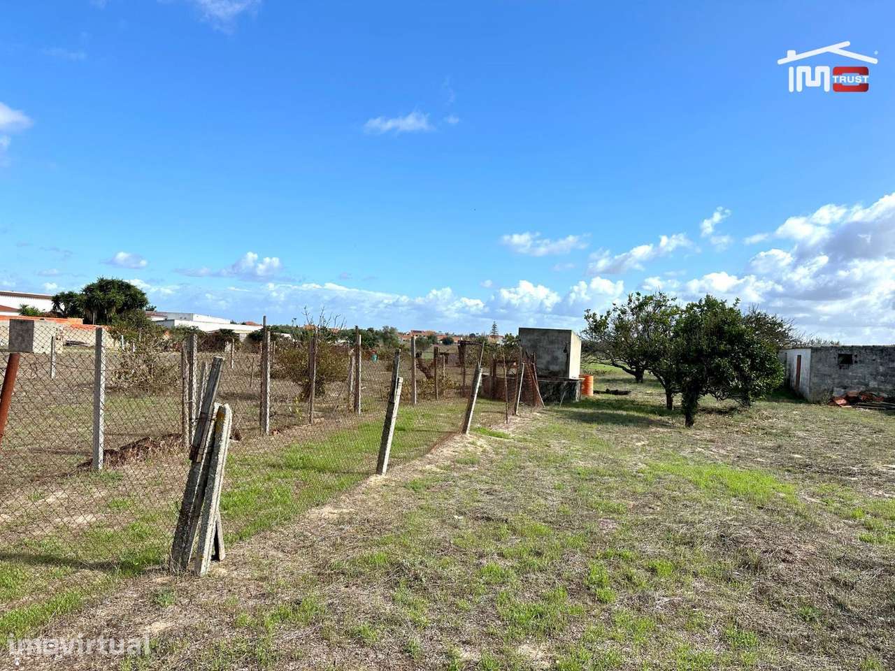 Terreno para Cultura Arvense, vinhas e damasqueiros com Anexo de 30m2 - Grande imagem: 5/37