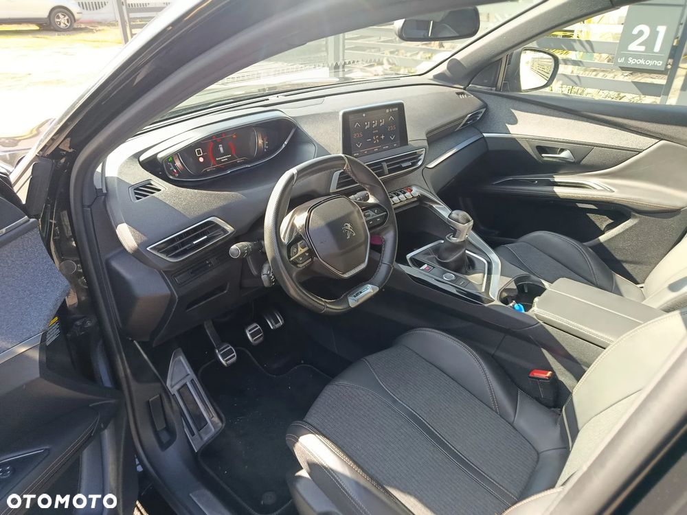 Peugeot 3008 1.5 BlueHDi Allure S&S - 5