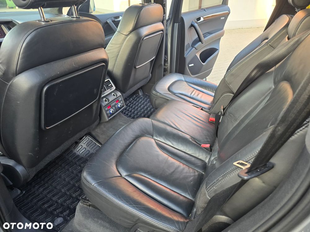 Audi Q7 - 8