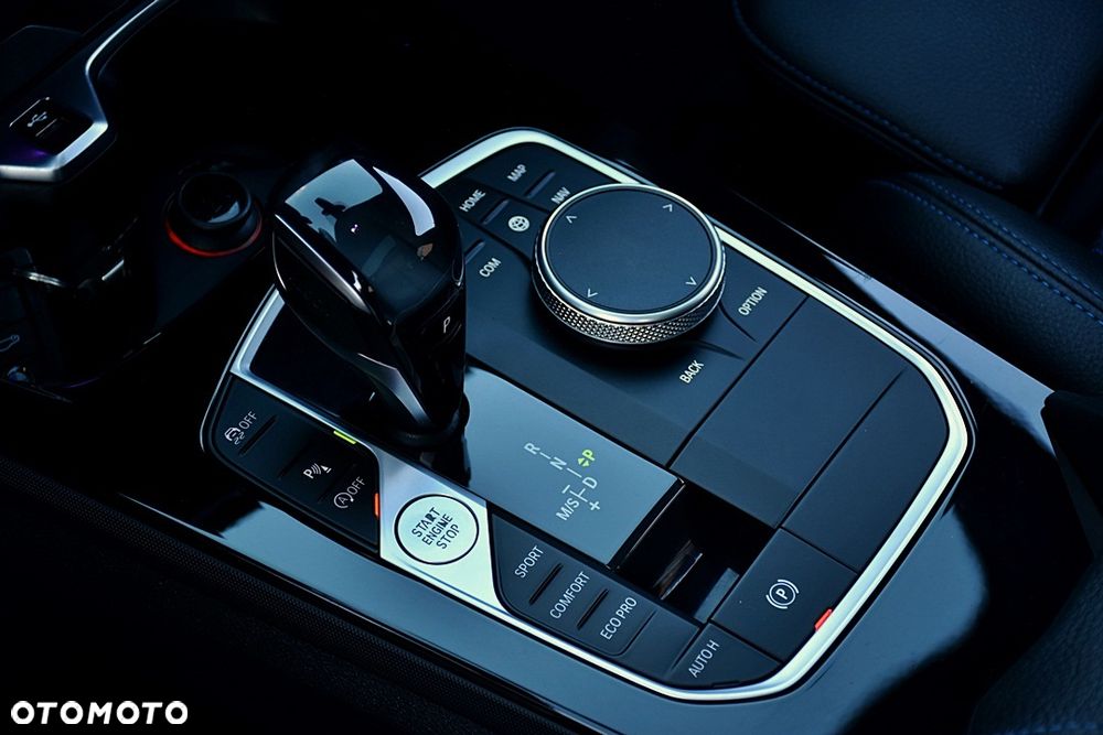 BMW Seria 1 116d Edition M Sport Shadow - 25