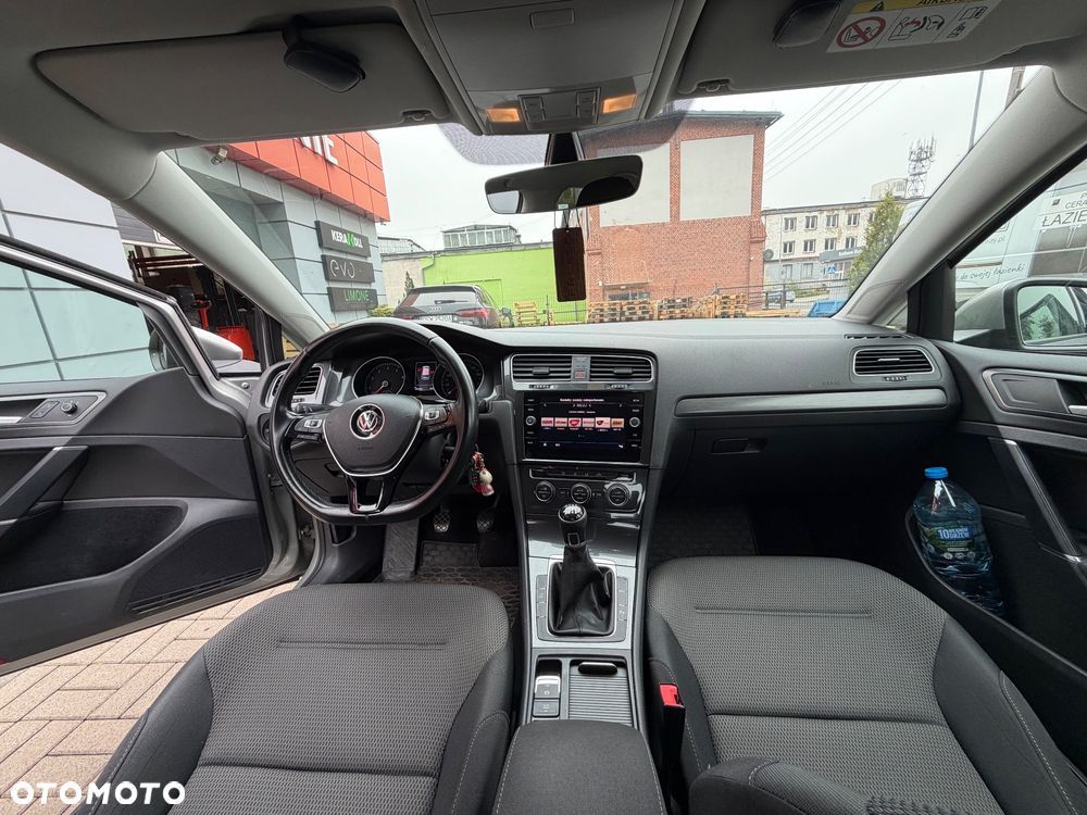 Volkswagen Golf 1.0 TSI BMT Trendline - 15