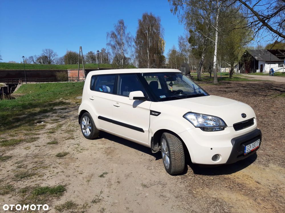 Kia Soul 1.6 CRDI L - 12