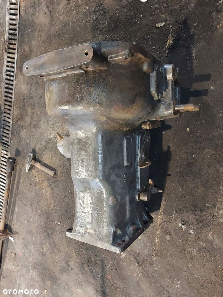 OBUDOWA SKRZYNI SPRZĘGŁA 372241 06K14 CLAAS ELIOS 210 2015R - 2