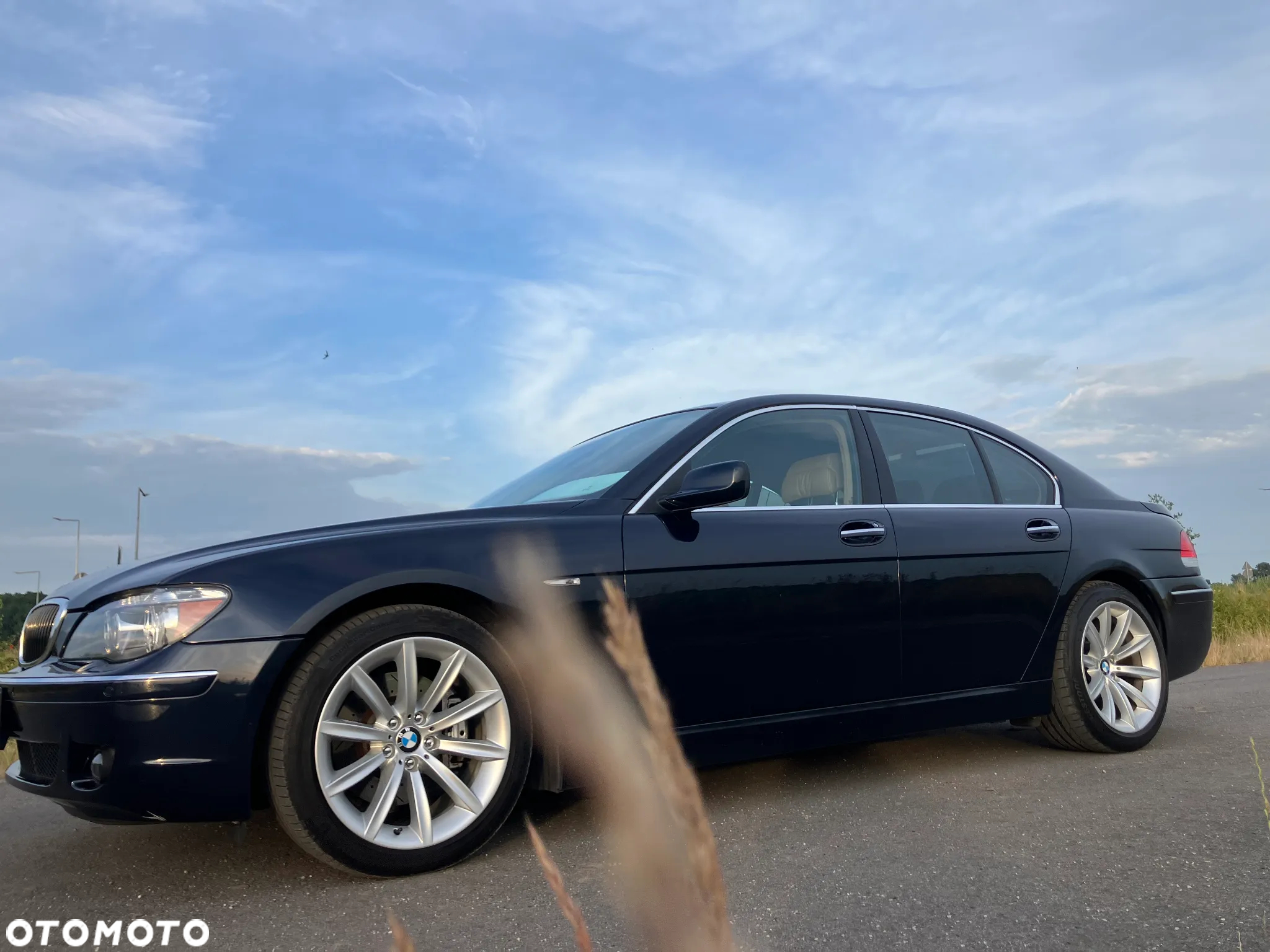 BMW Seria 7 750i - 28