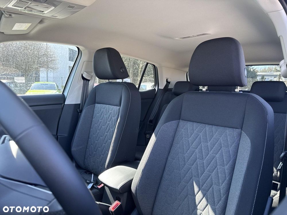 Volkswagen T-Cross - 11