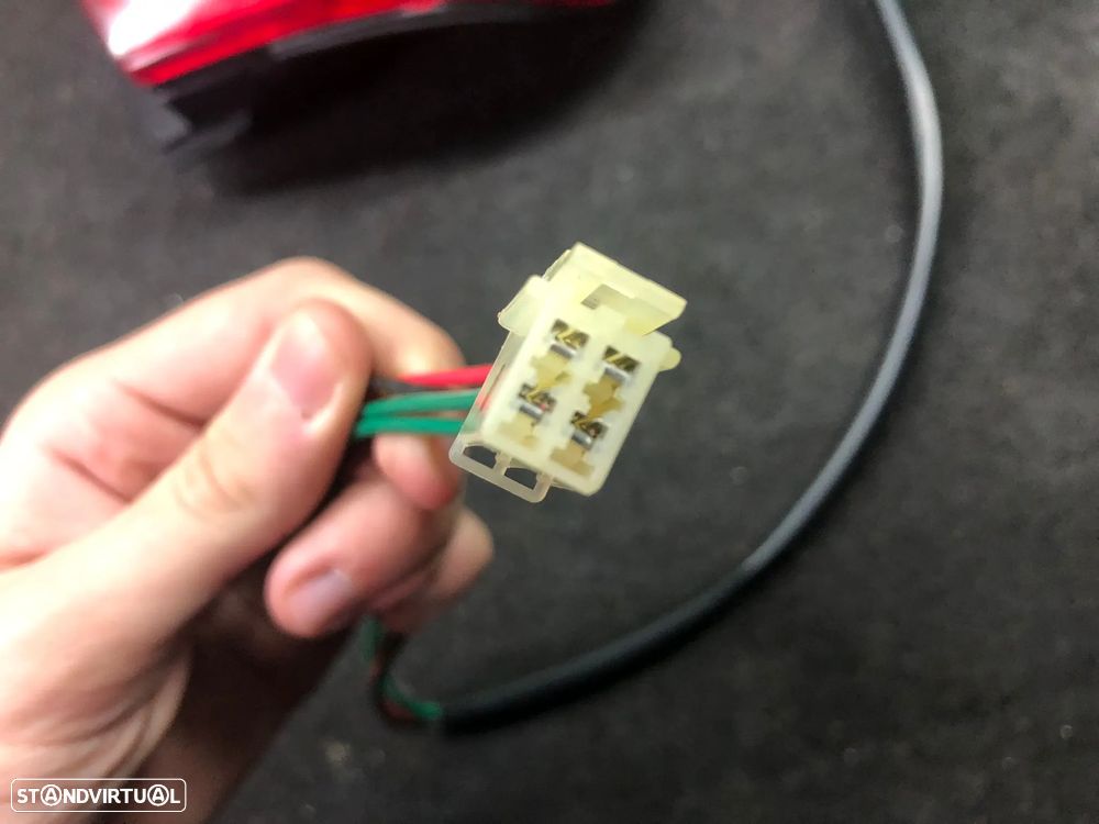 SUZUKI SWITF SEDAN FAROLIM ESQUERDO - FT420 - 6