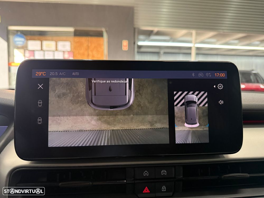 Jeep Avenger 1.2 e-Hybrid Summit DCT — fotografia 11