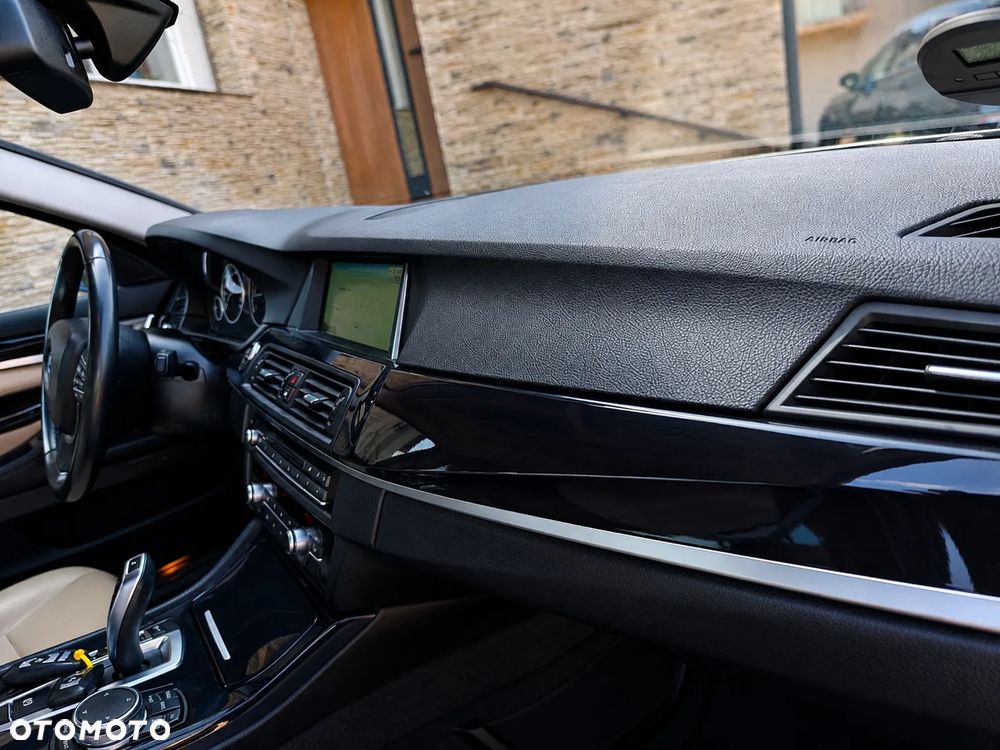 BMW Seria 5 520d Efficient Dynamics Edition Sport Line - 22