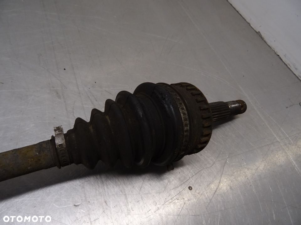 OPEL CORSA C HB 3D 00-03 (2003)  1.4B 90KM PÓŁOŚ PRAWY PRZÓD PRAWA PRZEDNIA DŁUGA - 2