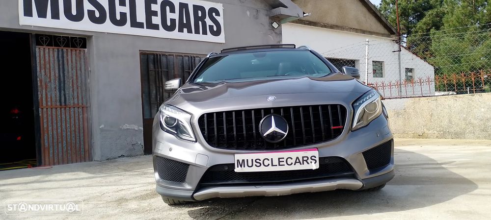 Mercedes-Benz GLA 220 CDi AMG Line 4-Matic - 2